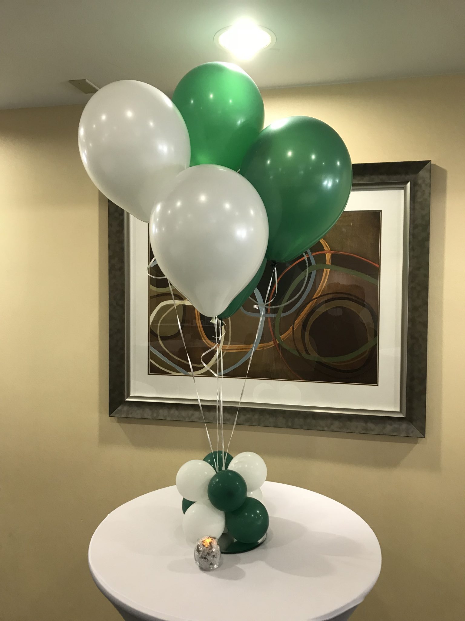 Balloons | Balloon centerpiece